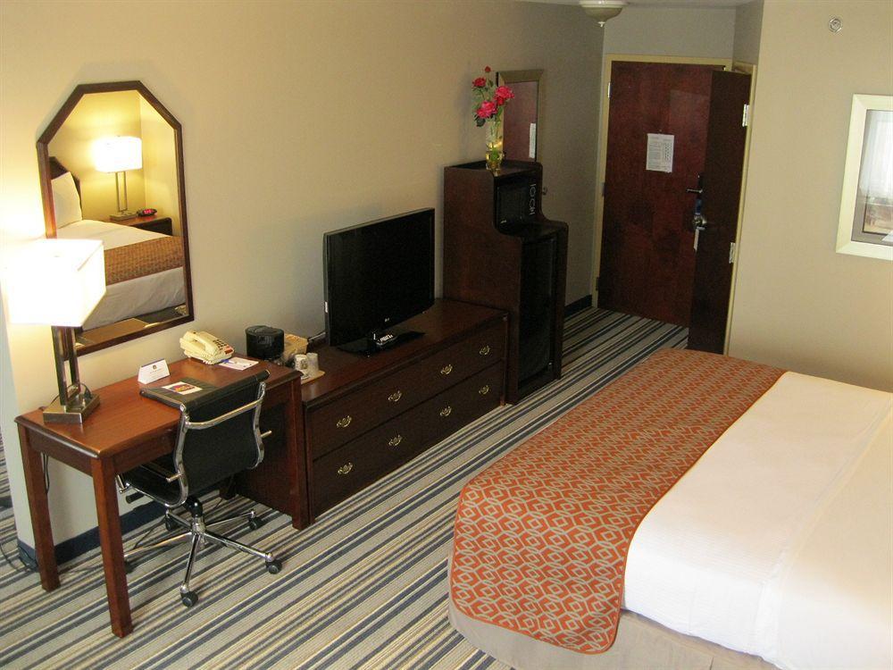 Comfort Inn & Suites Harrisburg-Hershey North 외부 사진