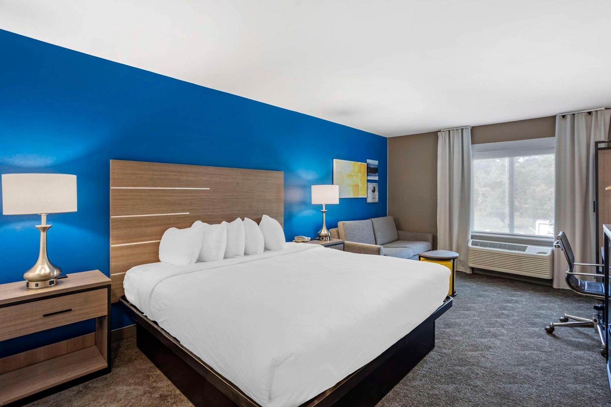 Comfort Inn & Suites Harrisburg-Hershey North 외부 사진
