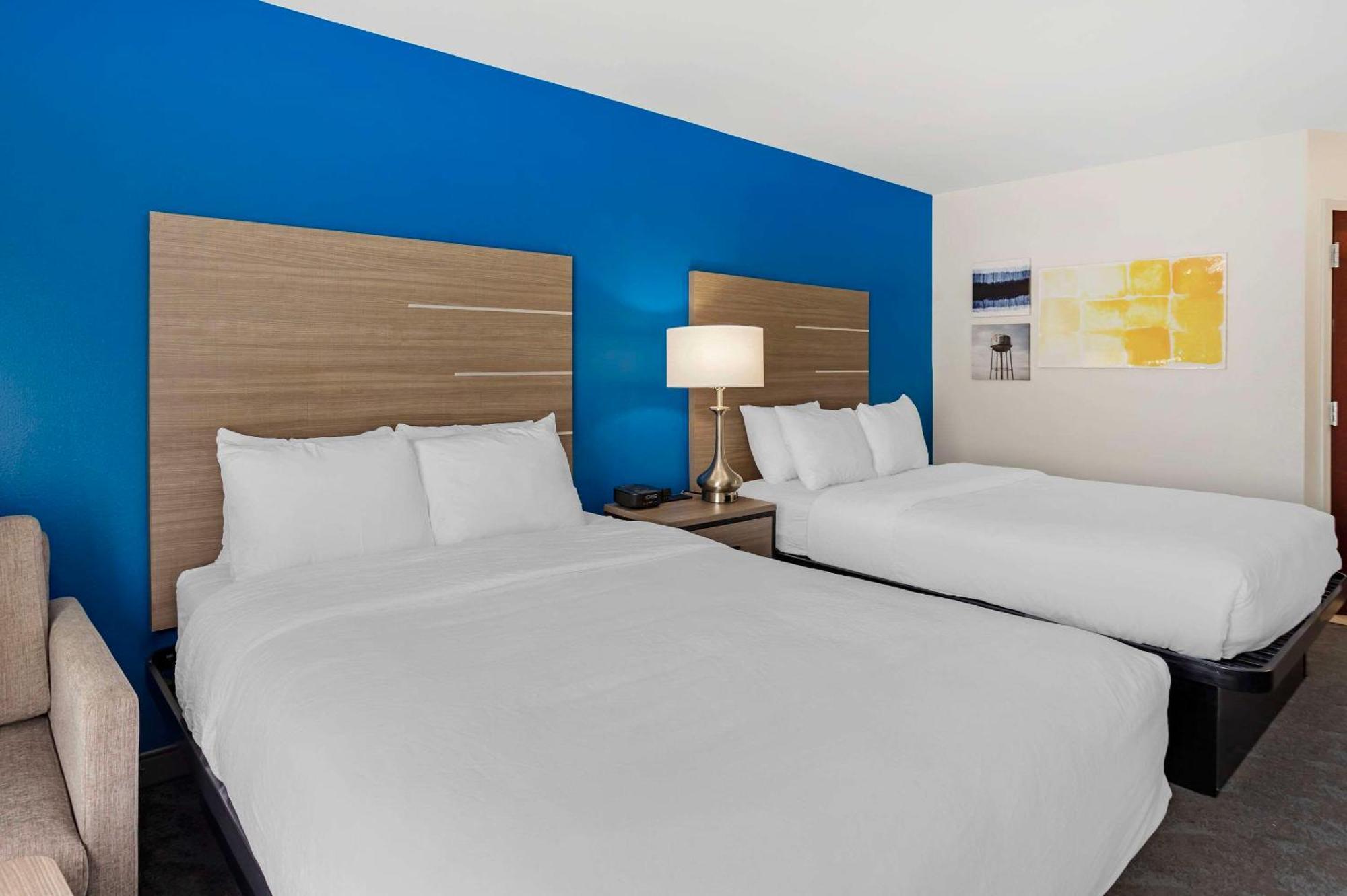 Comfort Inn & Suites Harrisburg-Hershey North 외부 사진