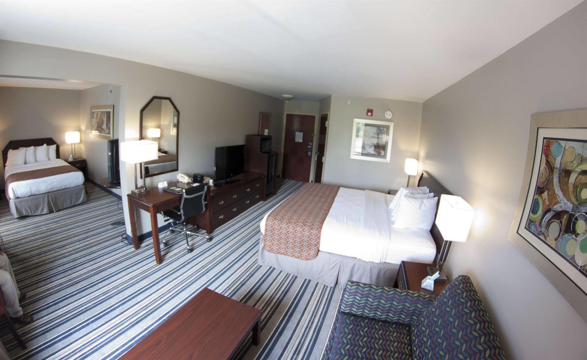 Comfort Inn & Suites Harrisburg-Hershey North 외부 사진